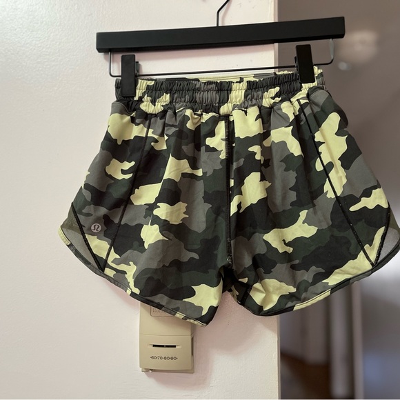 Lululemon shorts - Picture 6 of 6